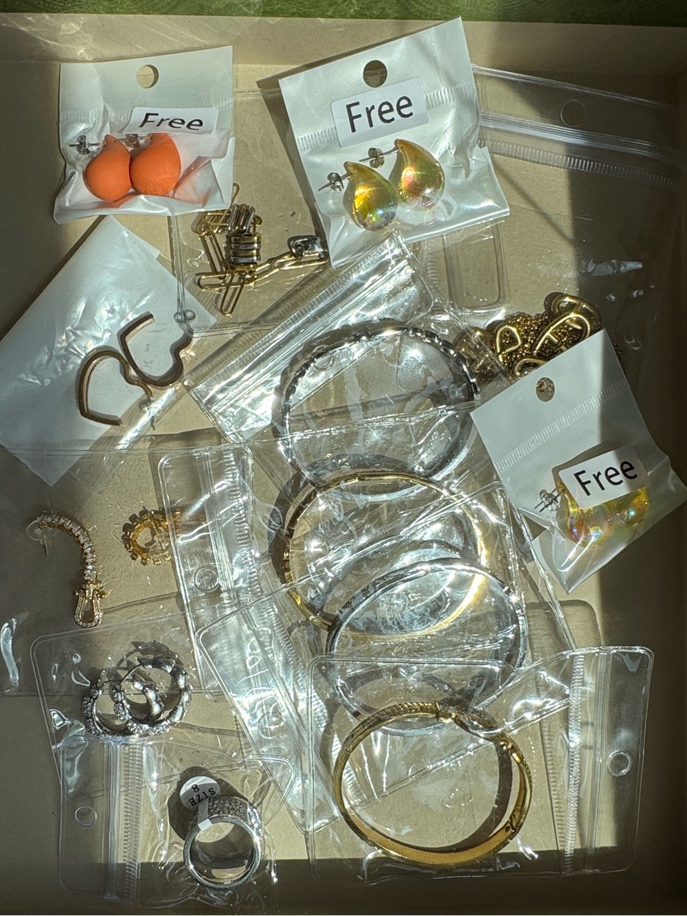 Jewelry Lot: Cleanout Sale